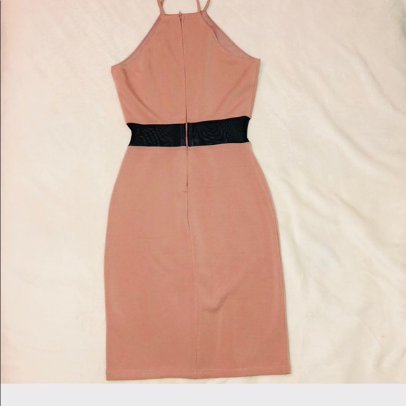 Dress - Picture 4 of 4